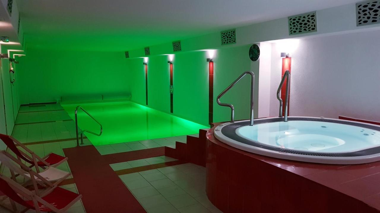 Akwamaryn Spa Niechorze Buitenkant foto